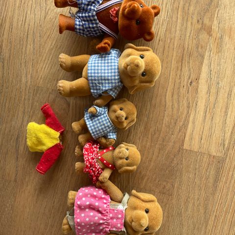 Sylvanian hundefamilie + 1 bjørn