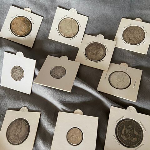 10 stk forskjellige sølvmynter, ca 108 gram