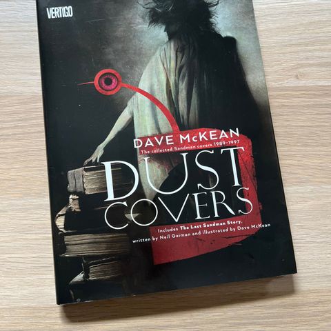 Dustcovers: The Collected Sandman Covers 1989-1997, Dave McKean