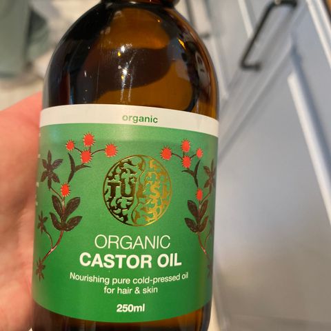 Organic castor oil