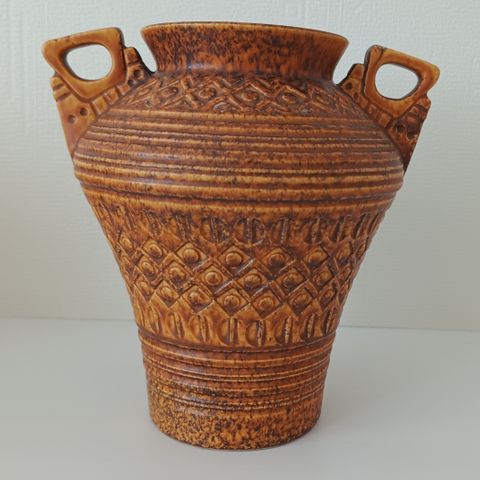 Gammel vase. W. Germany