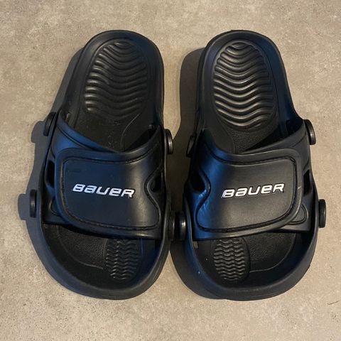 Bauer slippers jr