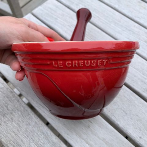 Le Creuset morter