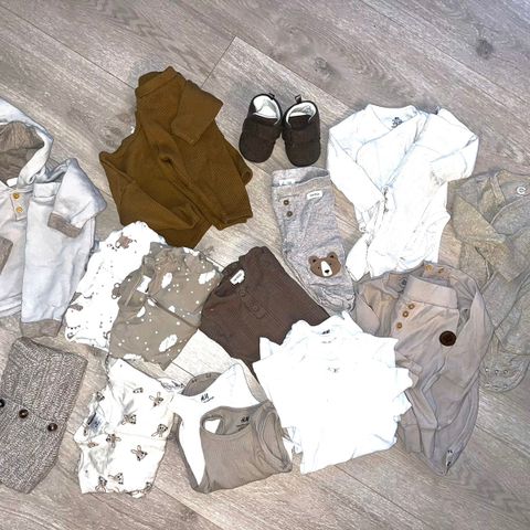 Baby klær i beige/brun