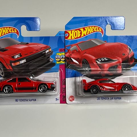 Hot Wheels sett med 2 Toyota Supra biler