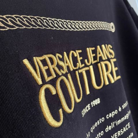 NY VERSACE JEANS COUTURE med lapper på!