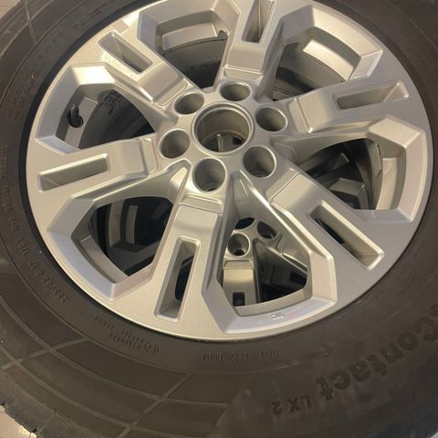 Navara/ pathfinder hjul /dekk/felg 225/65 r17h sommer hjul