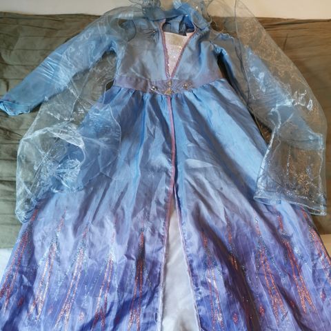 Frost kjole størrelse L (4-7 år)
