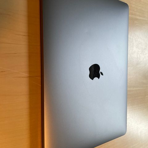 Macbook Air 2018 i5/8/256