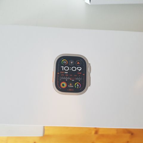 Ubrukt Apple Watch Ultra 2