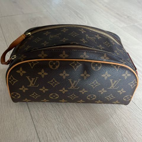 Louis Vuitton Toalettmappe