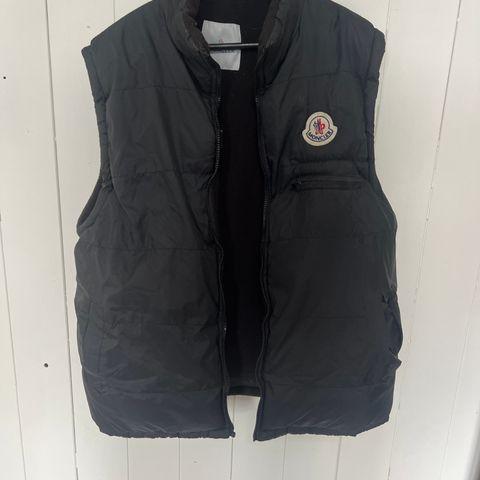 Moncler Vest XL