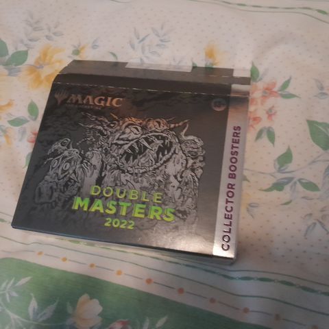 Double Masters 2022 Collector Booster Box