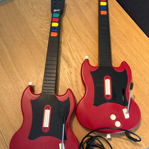 2 gitarer til Guitar Hero | PS2