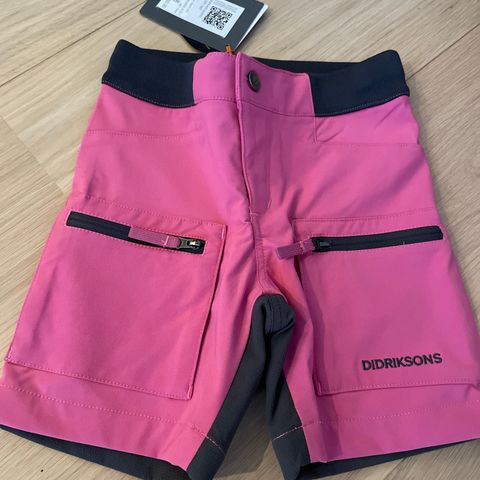 Turshorts fra Didriksons, str 100, NY