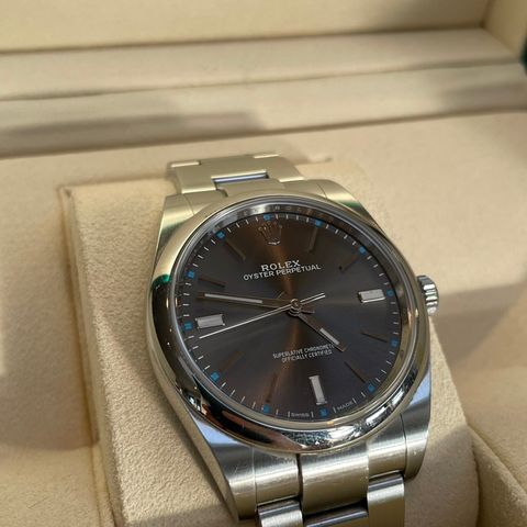 Rolex Oyster Perpetual 39 - ref 114300