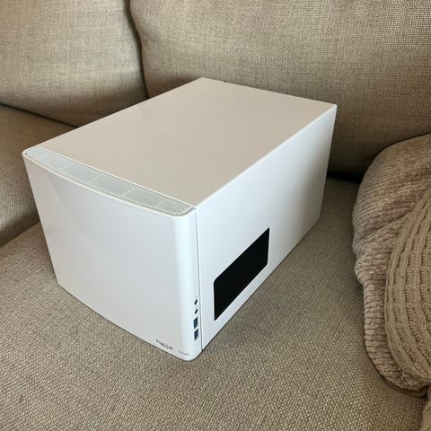 Fractal Design  Node 304