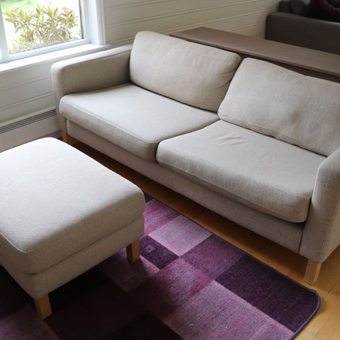 Sofa 2-seter med pall, grå
