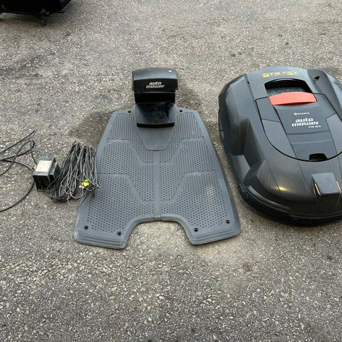 Husqvarna 230 acx robotklipper.