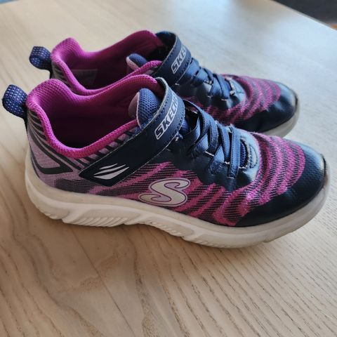 Skechers joggesko str 34