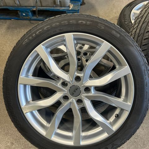 Ny Felger med dekk 5x120    255/45 R20