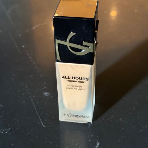 YVES SAINT LAURENT ALL HOURS FOUNDATION 25 ML