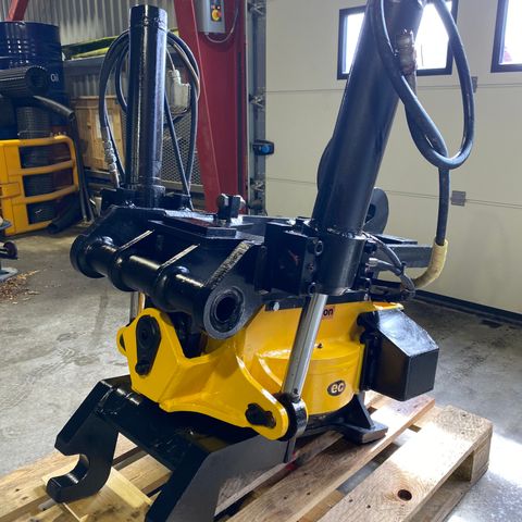 Engcon rototilt