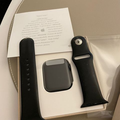 Apple Watch SE GPS 44mm - Nike edition - Space gray (Brand New)