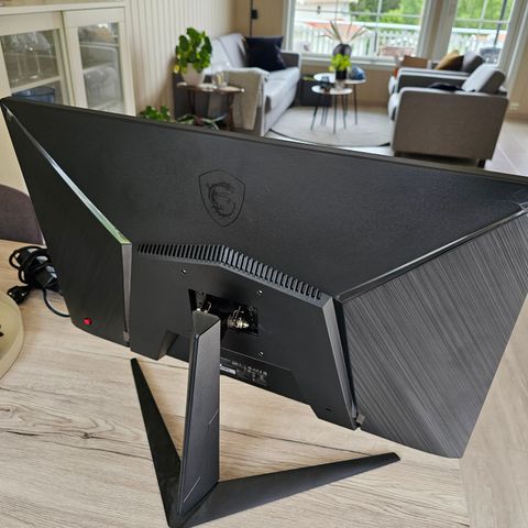 MSI 27" gamingskjerm G2712