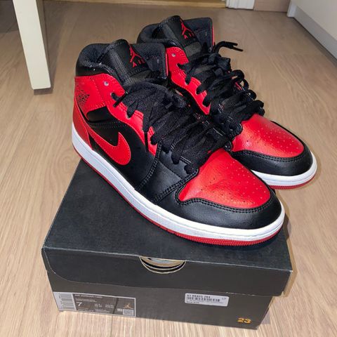 Air Jordan 1