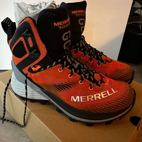 NYE i eske Merrell Women's Rogue Hiker Mid Gore-Tex str 39. veil 2799