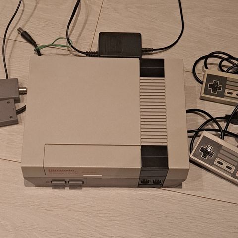 Nintendo 8 bit NES