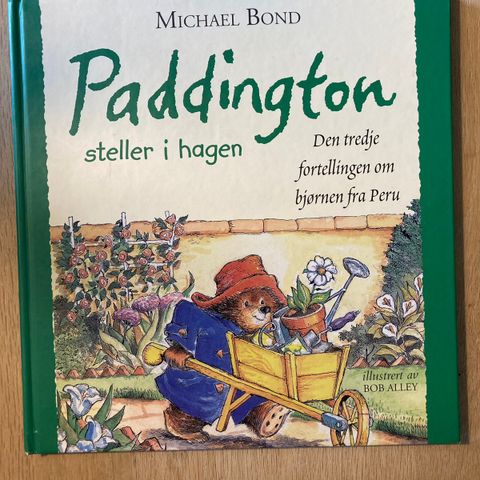 Paddington steller i hagen