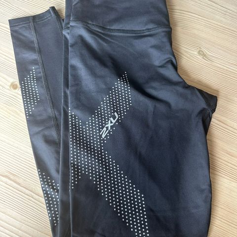 2XU Mid-Rise Compression Tights – Black/Dotted Reflective