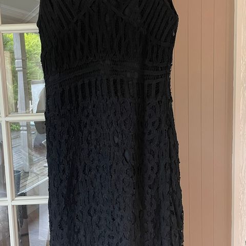 Nydelig svart kjole