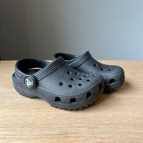 Crocs, strl 22/23