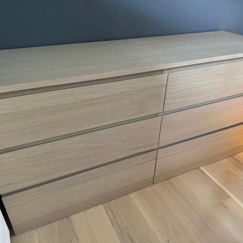 Pent brukt Malm kommode (Ikea), 6 skuffer