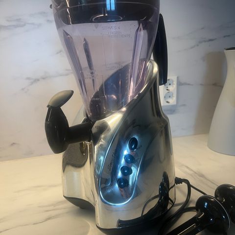 Smoothie blender