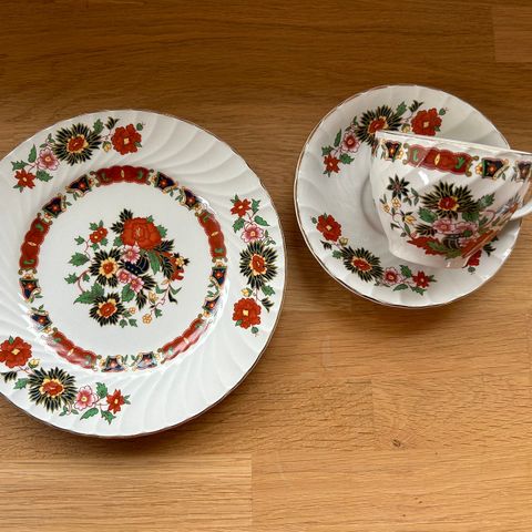 Staffordshire servise selges