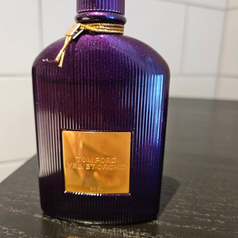 Tom Ford.   VELVET ORCHID