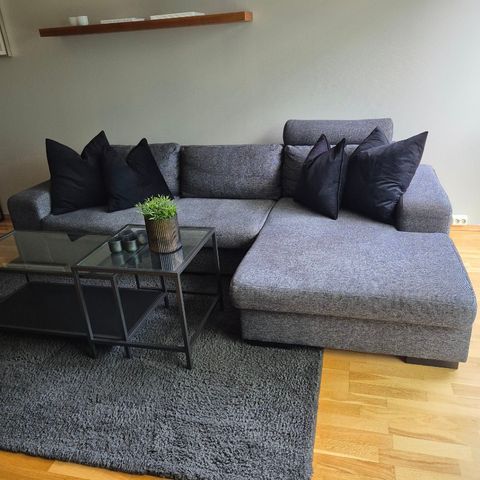 Sofa med sjeselong fra Hjort Knudsen