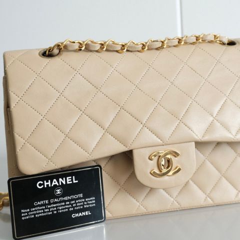 Klassisk, velstelt Chanel-veske  (MINT)