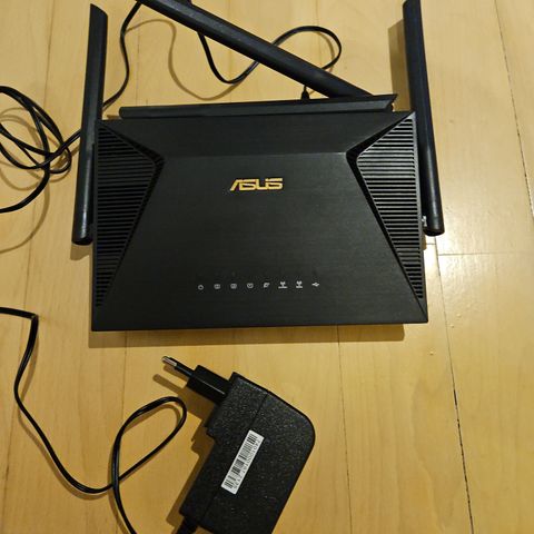 Asus RT AX1800u router med mesh mulighter