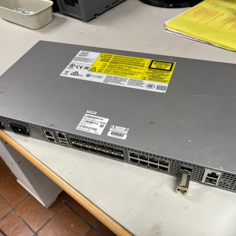 Cisco ASR-920-12CZ-A V03 2017 Router Switch