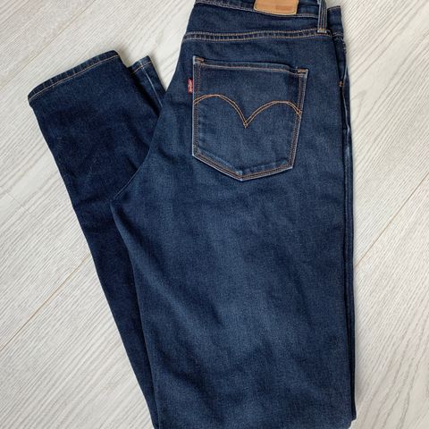 Levis High rise skinny jeans