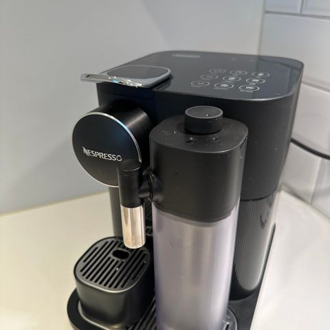 Nespresso Gran Lattissima 2.0 kapselmaskin