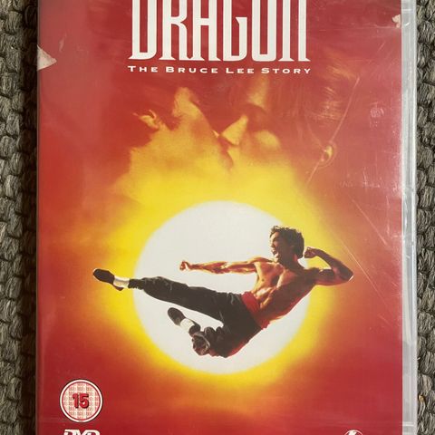 [DVD] Dragon: The Bruce Lee Story - 1993 (norsk tekst)