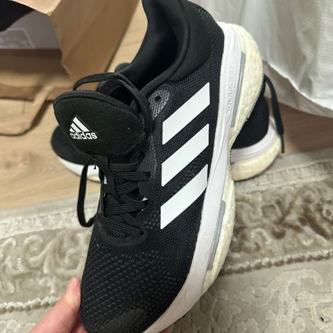 Adidas sko