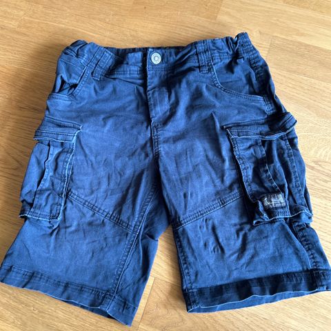 Str 152 mørkeblå cargo shorts fra Name it