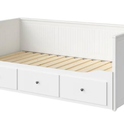 Hemnes seng fra Ikea